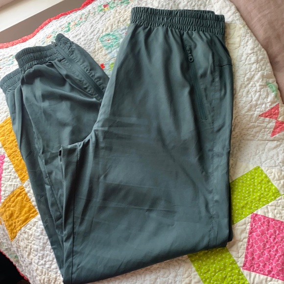 girlfriend collective Pants - Girlfriend Collective Moss Track Pants
